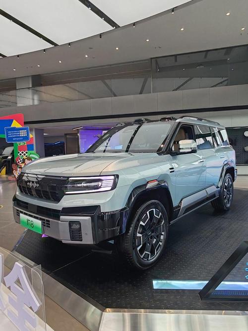 惠州95比亚迪方程豹硬派越野的爆款，英菲尼迪35周年与你共成长